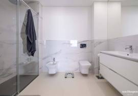 Modern 3 Bedroom Sea View Apartment with Rooftop Pool in Lagos