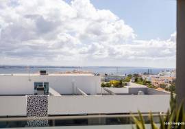 Modern 3 Bedroom Sea View Apartment with Rooftop Pool in Lagos
