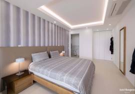 Modern 3 Bedroom Sea View Apartment with Rooftop Pool in Lagos