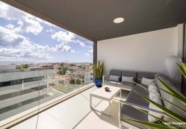 Modern 3 Bedroom Sea View Apartment with Rooftop Pool in Lagos
