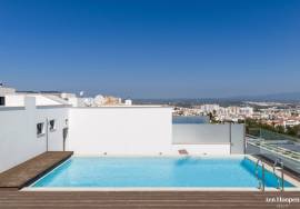 Modern 3 Bedroom Sea View Apartment with Rooftop Pool in Lagos