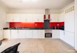 3 Bedroom Townhouse with Sea Views in Vale da Ribeira