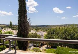 3 Bedroom Townhouse with Sea Views in Vale da Ribeira