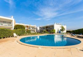 House T2 | Parking space | condominium with pool in Albufeira House T2 | Parking space | condominium with pool in Albufeira