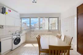 2 Bedroom Furnished in the City Center in Portimão – Ideal for Own Housing or Investment 2 Bedroom Furnished in the City Center in Portimão – Ideal for Own Housing or Investment