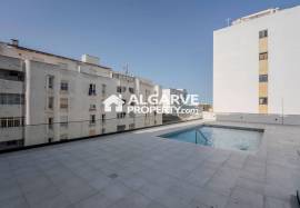 Modern 2 bedroom apartment with sea views 150 meters from Quarteira Beach, Algarve