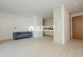 Modern 2 bedroom apartment with sea views 150 meters from Quarteira Beach, Algarve