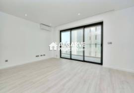Modern 2 bedroom apartment with sea views 150 meters from Quarteira Beach, Algarve