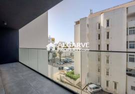 Modern 2 bedroom apartment with sea views 150 meters from Quarteira Beach, Algarve
