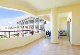 Spacious 2 Bedroom apartment close to the Marina and Golf in Vilamoura Spacious 2 Bedroom apartment close to the Marina and Golf in Vilamoura