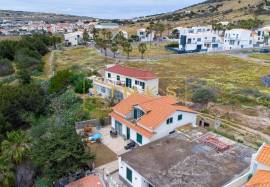 3 bedroom villa with sea view – Pé do Pico area 3 bedroom villa with sea view – Pé do Pico area