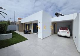 House - 3 Bedrooms - Single Floor Porto Santo House - 3 Bedrooms - Single Floor Porto Santo