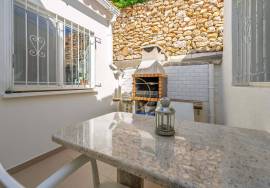 2 BEDROOM VILLA + ANNEX - ONE HOUSE TWO OPPORTUNITIES