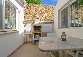 2 BEDROOM VILLA + ANNEX - ONE HOUSE TWO OPPORTUNITIES