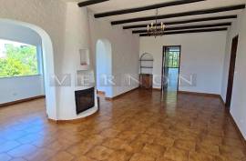 Algarve, Carvoeiro, for sale, 3 bedroom villa with garage, in a prime location in Carvoeiro - just a few steps from the centre and the beach Algarve, Carvoeiro, for sale, 3 bedroom villa with garage, in a prime location in Carvoeiro - just a few steps from the centre and the beach