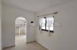 Algarve, Carvoeiro, for sale, 3 bedroom villa with garage, in a prime location in Carvoeiro - just a few steps from the centre and the beach Algarve, Carvoeiro, for sale, 3 bedroom villa with garage, in a prime location in Carvoeiro - just a few steps from the centre and the beach