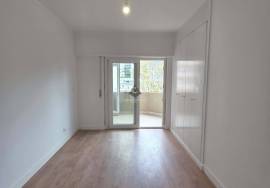 3 bedrom in Lisbon with parking