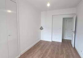3 bedrom in Lisbon with parking