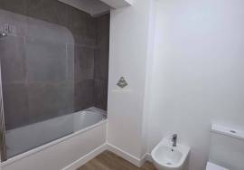 3 bedrom in Lisbon with parking