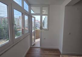3 bedrom in Lisbon with parking