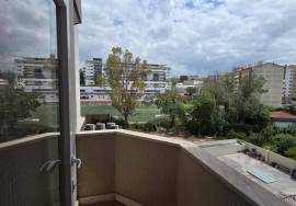 3 bedrom in Lisbon with parking