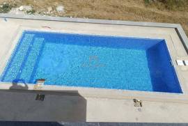 HOUSE IN PORTO SANTO