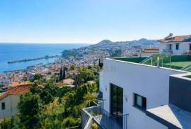 DETACHED 3 BEDROOM VILLA WITH SEA VIEW LOCATED IN FUNCHAL DETACHED 3 BEDROOM VILLA WITH SEA VIEW LOCATED IN FUNCHAL