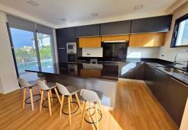 DETACHED 3 BEDROOM VILLA WITH SEA VIEW LOCATED IN FUNCHAL DETACHED 3 BEDROOM VILLA WITH SEA VIEW LOCATED IN FUNCHAL