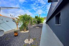 DETACHED 3 BEDROOM VILLA WITH SEA VIEW LOCATED IN FUNCHAL DETACHED 3 BEDROOM VILLA WITH SEA VIEW LOCATED IN FUNCHAL