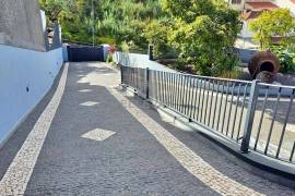 DETACHED 3 BEDROOM VILLA WITH SEA VIEW LOCATED IN FUNCHAL DETACHED 3 BEDROOM VILLA WITH SEA VIEW LOCATED IN FUNCHAL