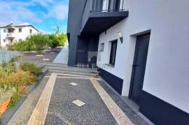 DETACHED 3 BEDROOM VILLA WITH SEA VIEW LOCATED IN FUNCHAL DETACHED 3 BEDROOM VILLA WITH SEA VIEW LOCATED IN FUNCHAL