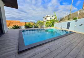 DETACHED 3 BEDROOM VILLA WITH SEA VIEW LOCATED IN FUNCHAL DETACHED 3 BEDROOM VILLA WITH SEA VIEW LOCATED IN FUNCHAL