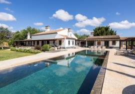 Tavira - Gorgeous  5 - bedroom estate with main house, annex and pool on a wonderful tranquil plot