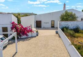 Boliqueime – Refurbished 3+2 bedroom quinta near the coast