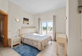 Carvoeiro - 3 - Bedroom split-level property with private garden on Pinta golf