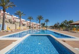 Carvoeiro - 3 - Bedroom split-level property with private garden on Pinta golf