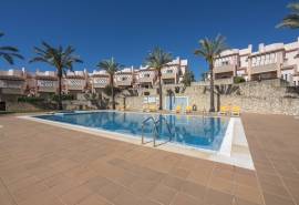 Carvoeiro - 3 - Bedroom split-level property with private garden on Pinta golf