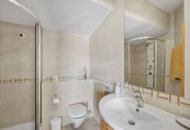 Carvoeiro - 3 - Bedroom split-level property with private garden on Pinta golf