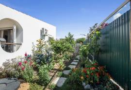Carvoeiro - 2-bedroom single-level semi-detached villa walking distance to Carvoeiro