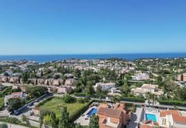 Carvoeiro - 2-bedroom single-level semi-detached villa walking distance to Carvoeiro