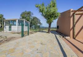 Silves – 3-bedroom single-storey Algarvian cottage with countryside views and development potential Silves – 3-bedroom single-storey Algarvian cottage with countryside views and development potential