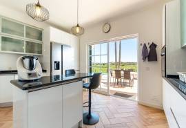 Tavira – 3-bedroom villa with pool, garage and natural views