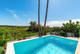Tavira – 3-bedroom villa with pool, garage and natural views