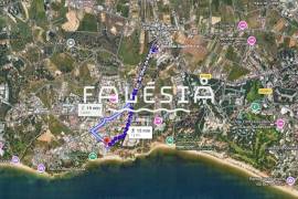 1,200 METERS FROM THE BEACH - IN EXCELLENT CONDITION