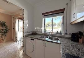 1,200 METERS FROM THE BEACH - IN EXCELLENT CONDITION