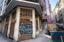 Commercial corner premises for sale in Santurce, La Txitxarra area