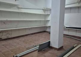 Commercial premises on the corner with large shop windows in Iparraguirre – Amézola Commercial premises on the corner with large shop windows in Iparraguirre – Amézola