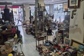 Commercial premises on the corner with large shop windows in Iparraguirre – Amézola Commercial premises on the corner with large shop windows in Iparraguirre – Amézola