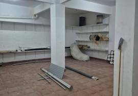 Commercial premises on the corner with large shop windows in Iparraguirre – Amézola Commercial premises on the corner with large shop windows in Iparraguirre – Amézola