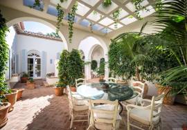 Luxury villa for sale in Altos Reales – 1,265 m² built in Marbella Golden Mile! Luxury villa for sale in Altos Reales – 1,265 m² built in Marbella Golden Mile!